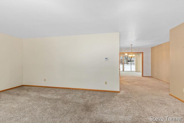 611 S Baldwin Street, Greenville, MI 48838