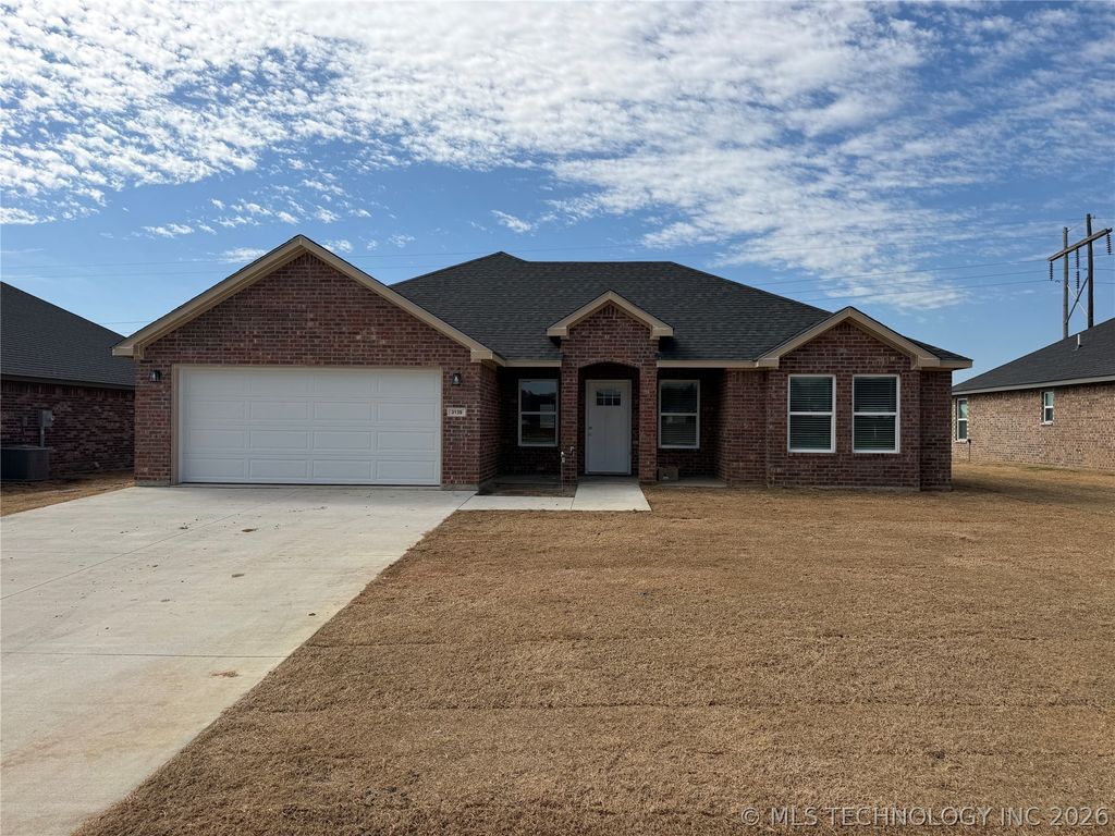 3139 Secretariat Street, Durant, OK 74701