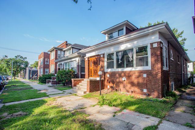 7521 S Champlain Avenue, Chicago, IL 60619