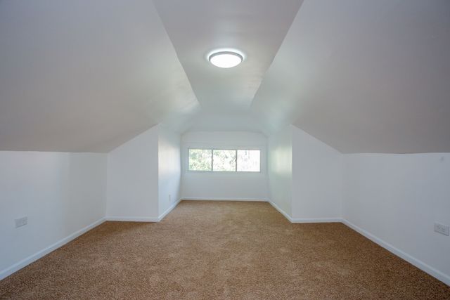 7521 S Champlain Avenue, Chicago, IL 60619