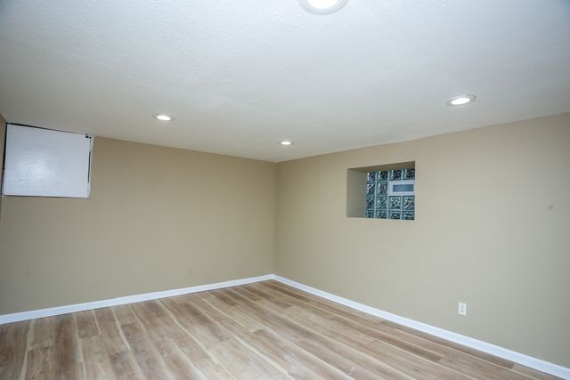 7521 S Champlain Avenue, Chicago, IL 60619