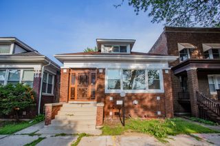 7521 S Champlain Avenue, Chicago, IL 60619
