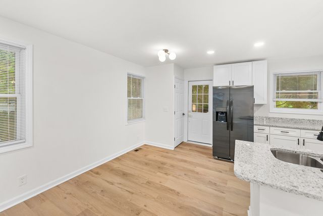 2503 Allenwood Dr, Nashville, TN 37207
