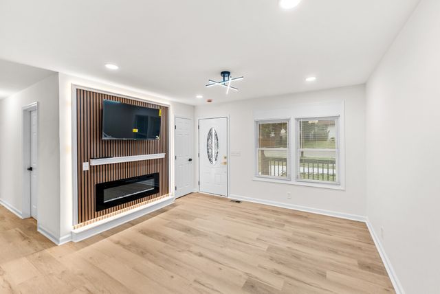 2503 Allenwood Dr, Nashville, TN 37207
