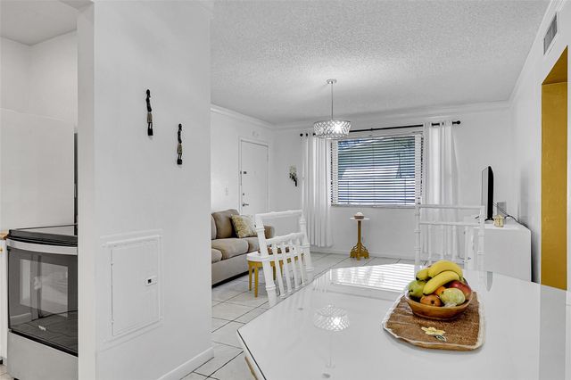 330 S Cypress Rd 610, Pompano Beach, FL 33060