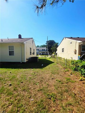 515 Weaver CIR, Portsmouth, VA 23701