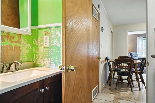 300 N Lenawee Street, Durand, MI 48429