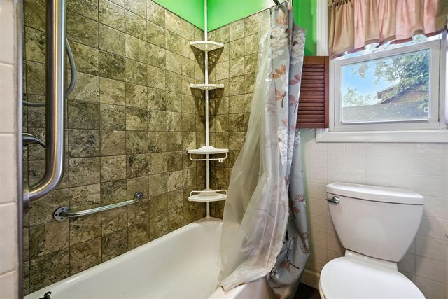 300 N Lenawee Street, Durand, MI 48429