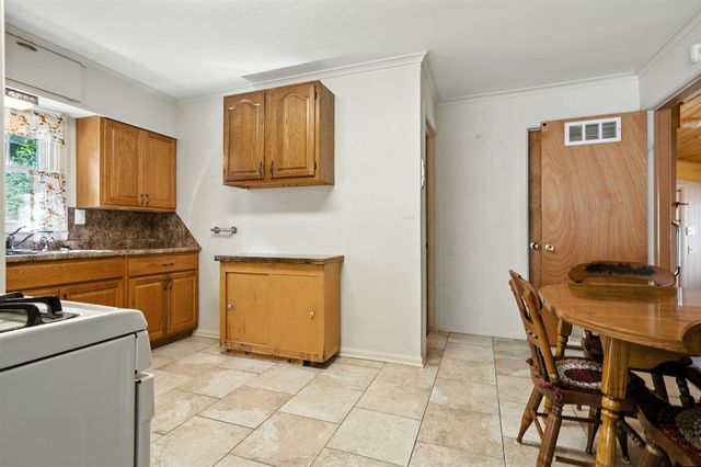 300 N Lenawee Street, Durand, MI 48429