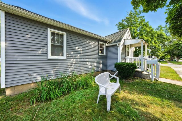 300 N Lenawee Street, Durand, MI 48429