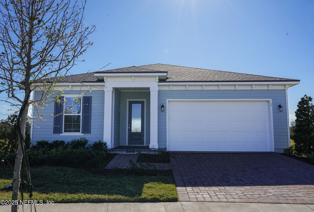 6 AUCILLA Place, Palm Coast, FL 32137