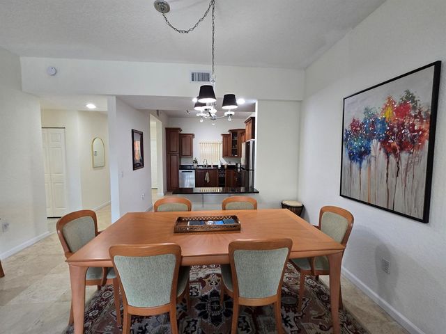 1640 Presidential Way 403, West Palm Beach, FL 33401