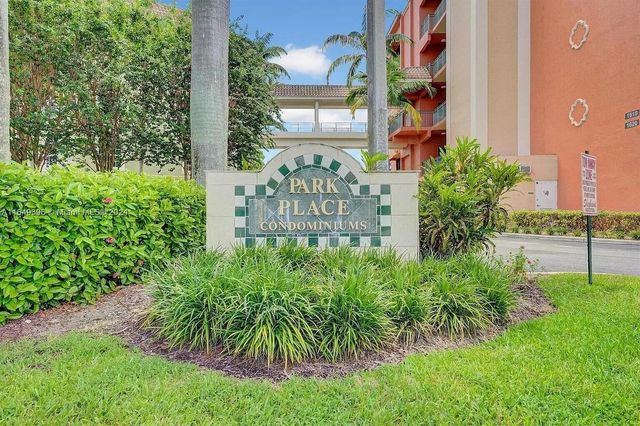1640 Presidential Way 403, West Palm Beach, FL 33401
