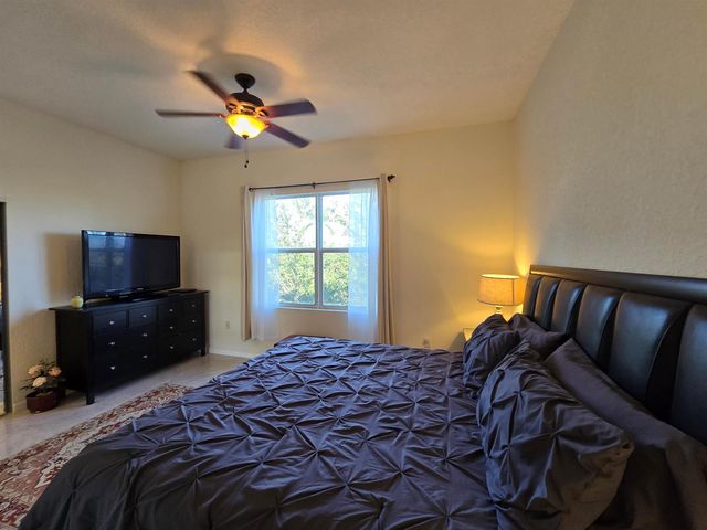 1640 Presidential Way 403, West Palm Beach, FL 33401