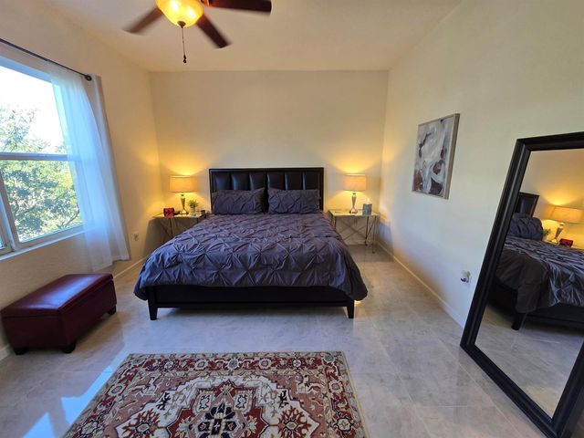 1640 Presidential Way 403, West Palm Beach, FL 33401