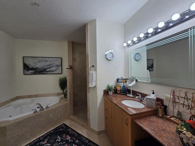 1640 Presidential Way 403, West Palm Beach, FL 33401