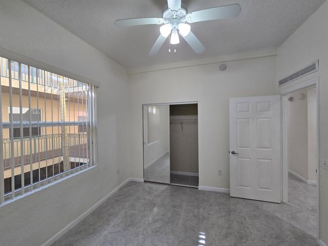 1640 Presidential Way 403, West Palm Beach, FL 33401