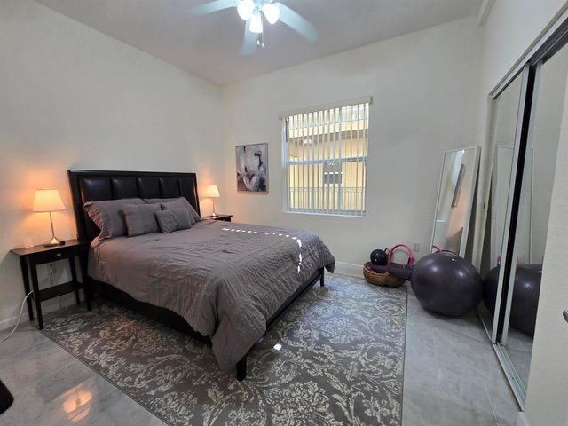 1640 Presidential Way 403, West Palm Beach, FL 33401