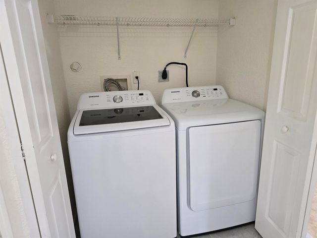 1640 Presidential Way 403, West Palm Beach, FL 33401