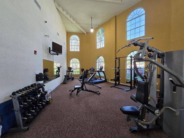 1640 Presidential Way 403, West Palm Beach, FL 33401