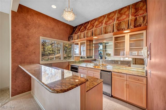 4670 Figgie Drive, Willoughby, OH 44094