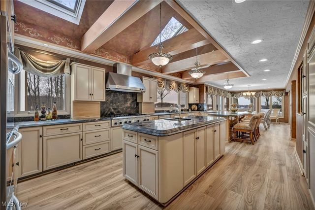 4670 Figgie Drive, Willoughby, OH 44094