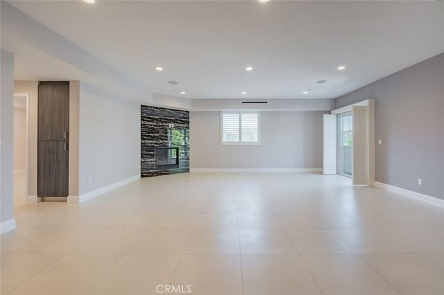 1941 Waltonia Drive 300, Montrose, CA 91020