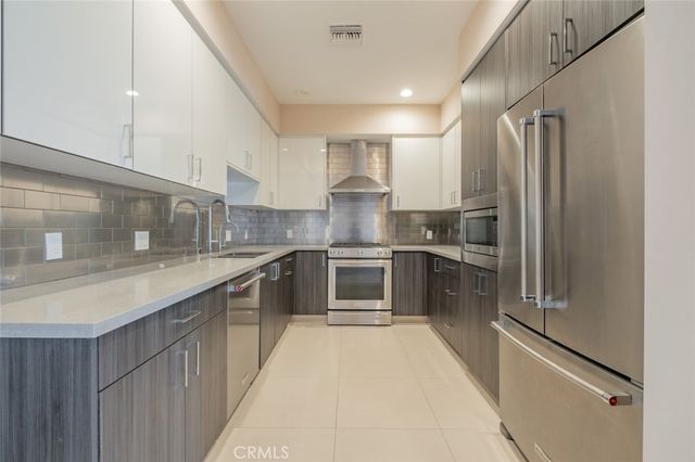 1941 Waltonia Drive 300, Montrose, CA 91020