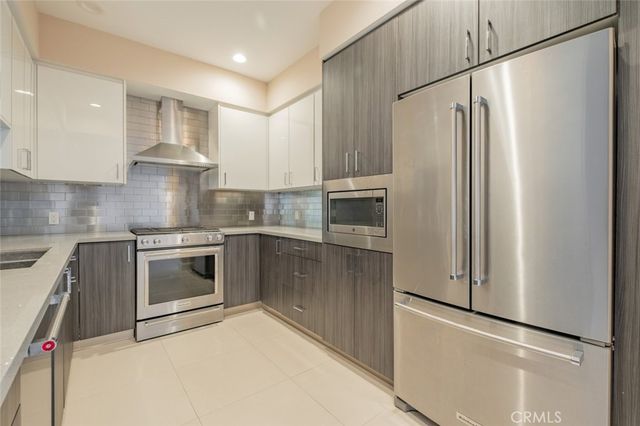 1941 Waltonia Drive 300, Montrose, CA 91020