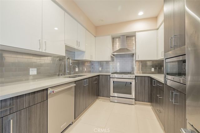 1941 Waltonia Drive 300, Montrose, CA 91020