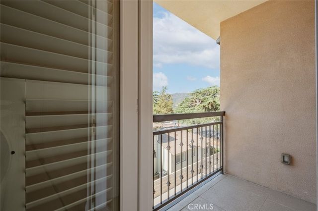 1941 Waltonia Drive 300, Montrose, CA 91020