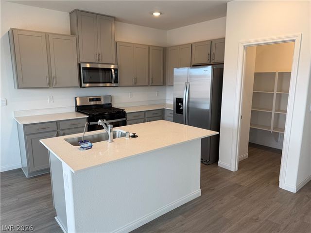 1093 Saffron Toucan Lane, Henderson, NV 89011