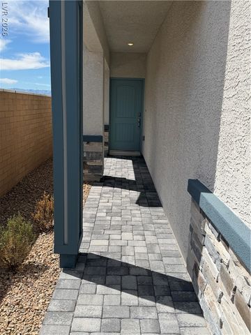 1093 Saffron Toucan Lane, Henderson, NV 89011