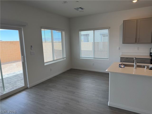 1093 Saffron Toucan Lane, Henderson, NV 89011