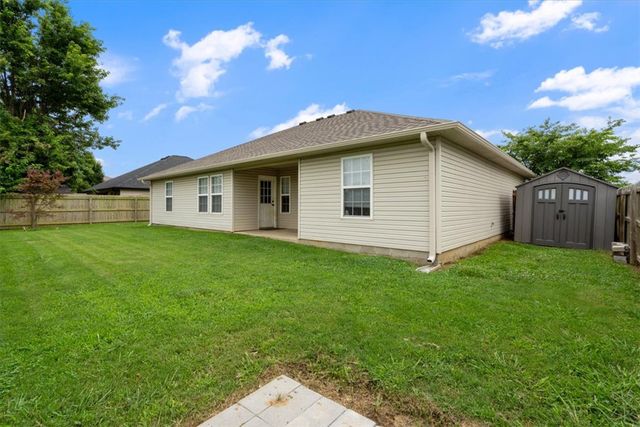 1523 William Court, Siloam Springs, AR 72761