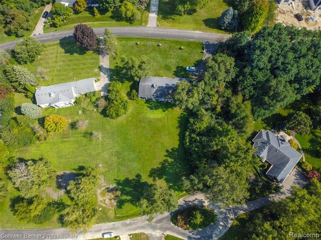 3260 Chickering Lane, Bloomfield Hills, MI 48302