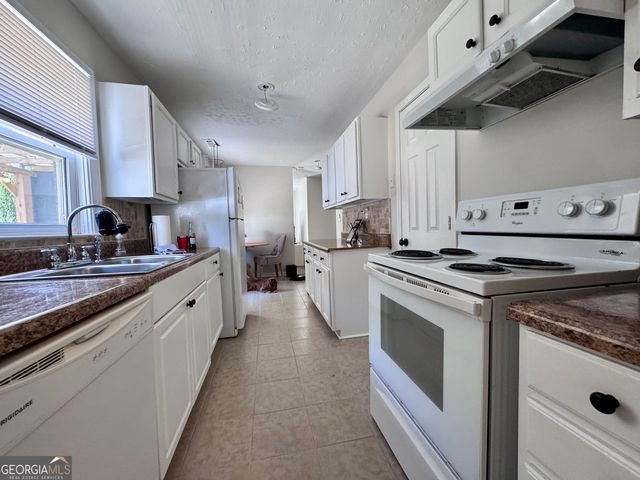 2450 Lynn Iris Drive, Decatur, GA 30032