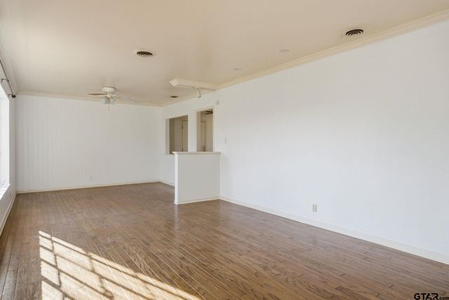 2200 Airline Drive, Tyler, TX 75701