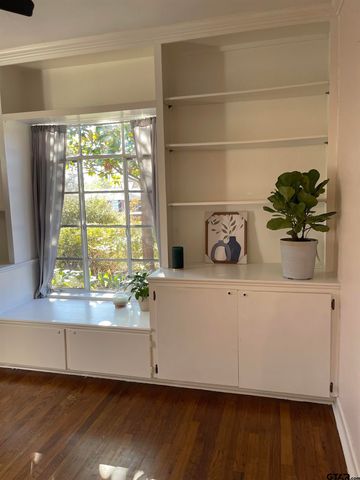 2200 Airline Drive, Tyler, TX 75701