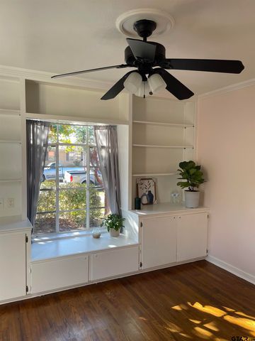 2200 Airline Drive, Tyler, TX 75701