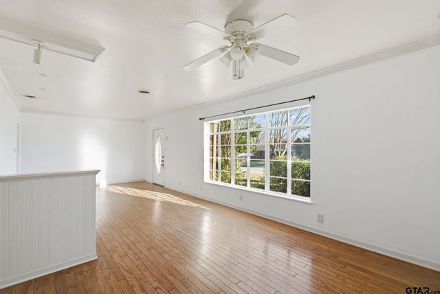 2200 Airline Drive, Tyler, TX 75701