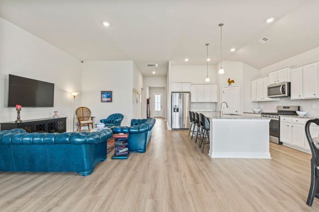 209 Kendrick St., Little River, SC 29566
