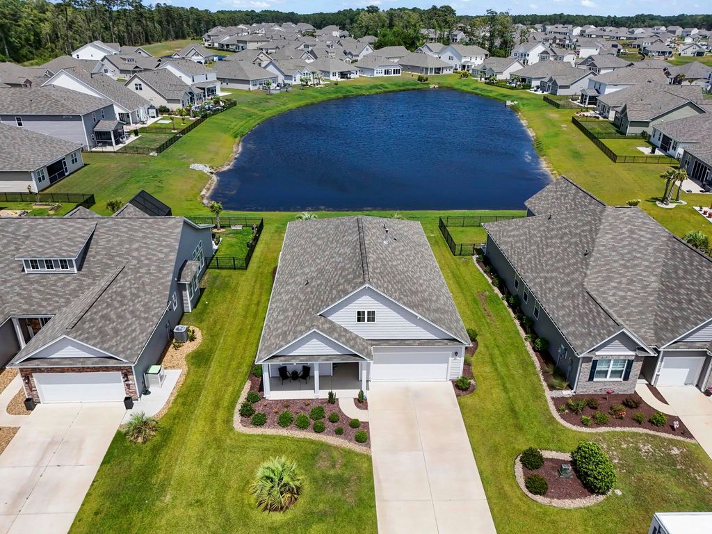 209 Kendrick St., Little River, SC 29566