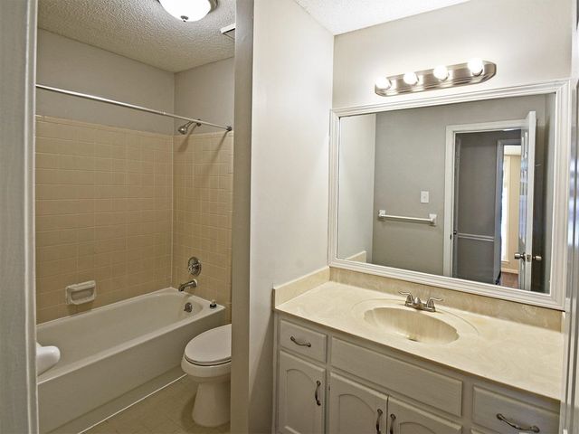 4188 SASSAFRAS RIVER DR, Memphis, TN 38125