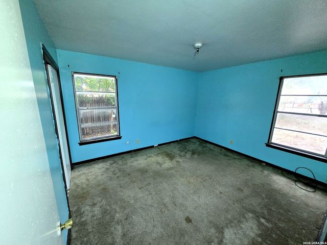 209 WINN AVE, Universal City, TX 78148