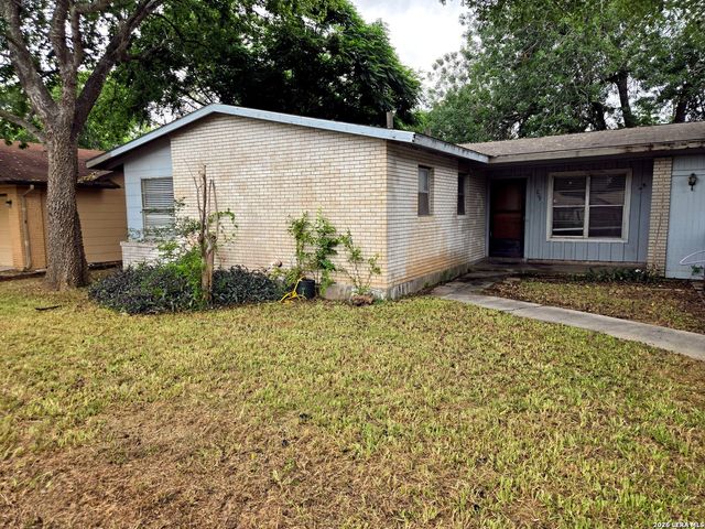 209 WINN AVE, Universal City, TX 78148