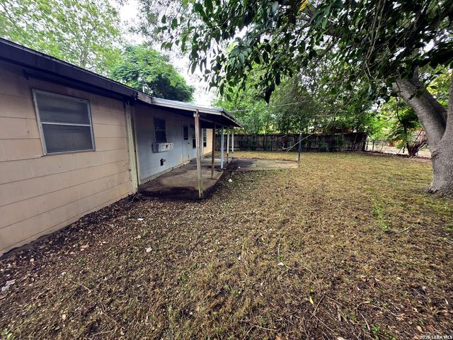 209 WINN AVE, Universal City, TX 78148
