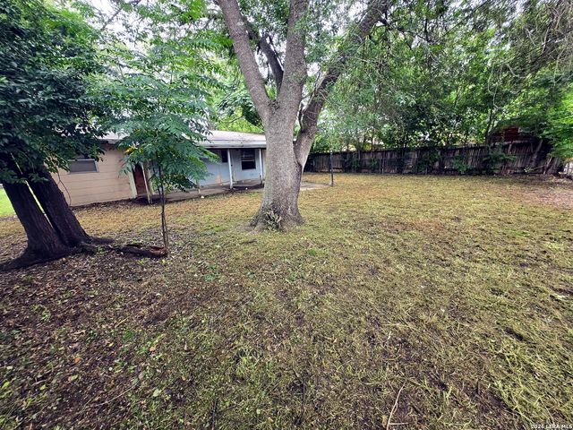 209 WINN AVE, Universal City, TX 78148