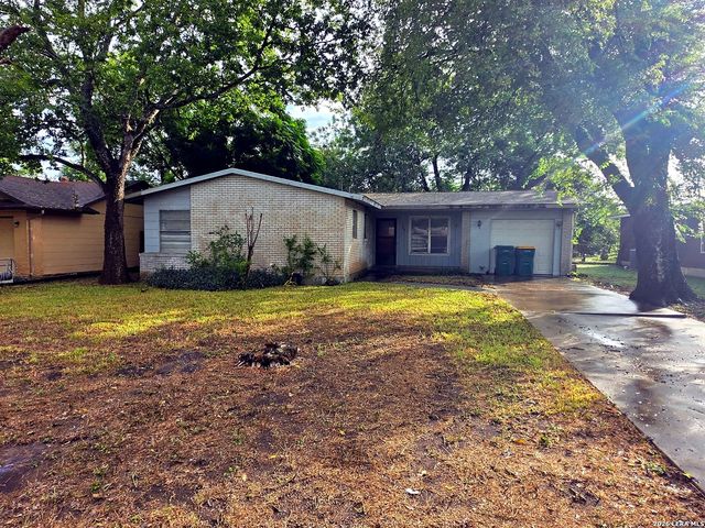 209 WINN AVE, Universal City, TX 78148