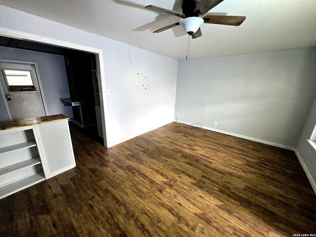 209 WINN AVE, Universal City, TX 78148